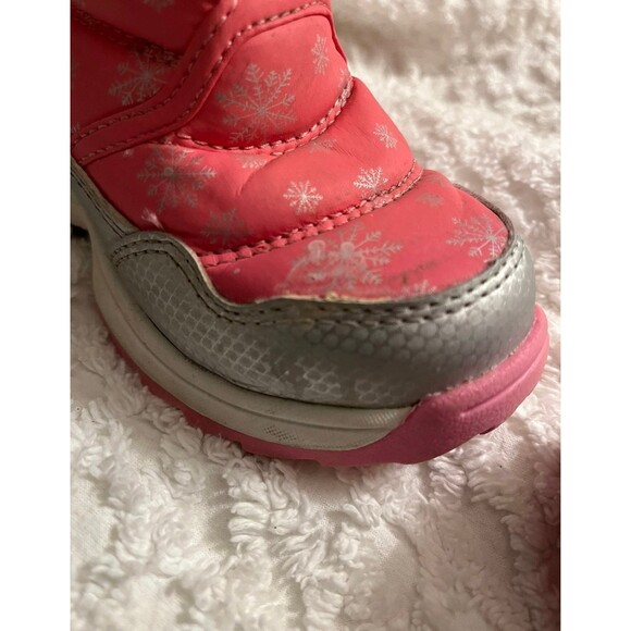 Girls  Youth boots size 8 Pink with silver snowflakes - Picture 5 of 11